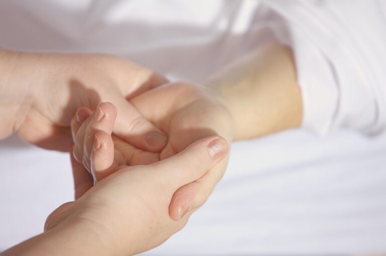 Lymphdrainage zu Hause: Selbstmassage & Entgiftung